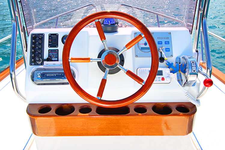 images/amelia-650-open-08.jpg 8