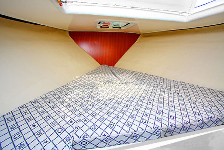 images/amelia-650-open-09.jpg 9