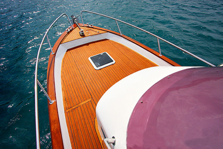 images/amelia-750-day-cruiser-08.jpg 8