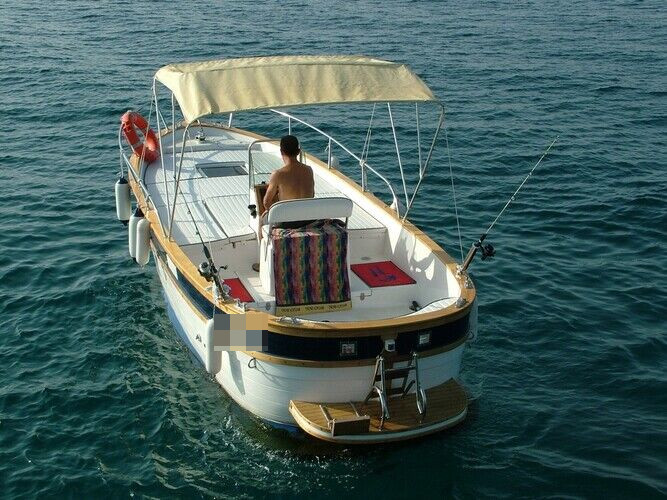 images/amelia-750-open-04.jpg 4