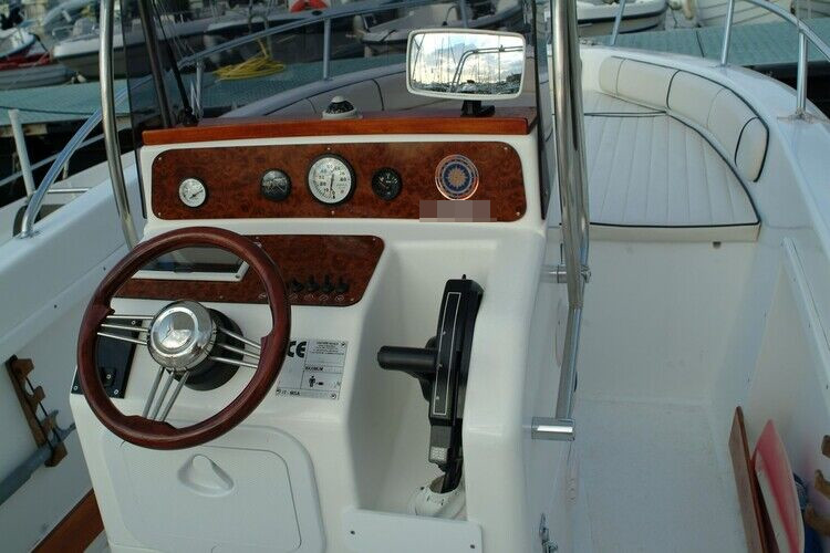 images/dyuk-560-03.jpg 3